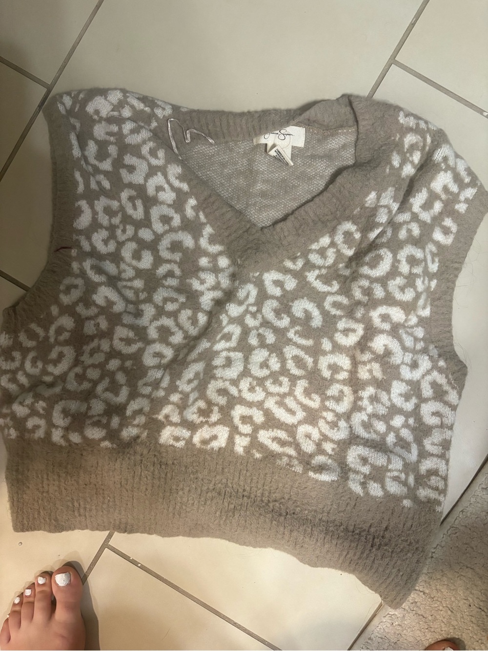 Jessica Simpson Taupe & White Leopard V-Neck Sweater Vest